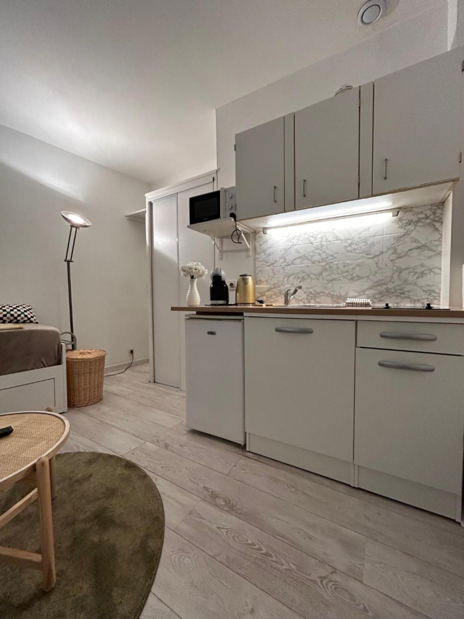 Au Charme Des Carmes - T1 Sur Cour - Metro A & B Apartment Toulouse Exterior foto
